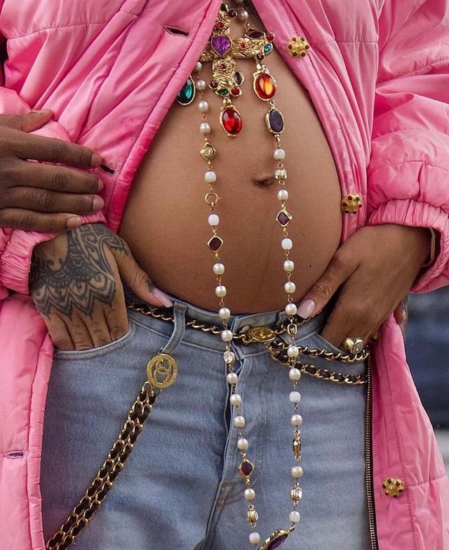 Rihanna'nın ASAP Rocky'den bebek beklediği ortaya çıktı! İşte hamilelik pozları 7
