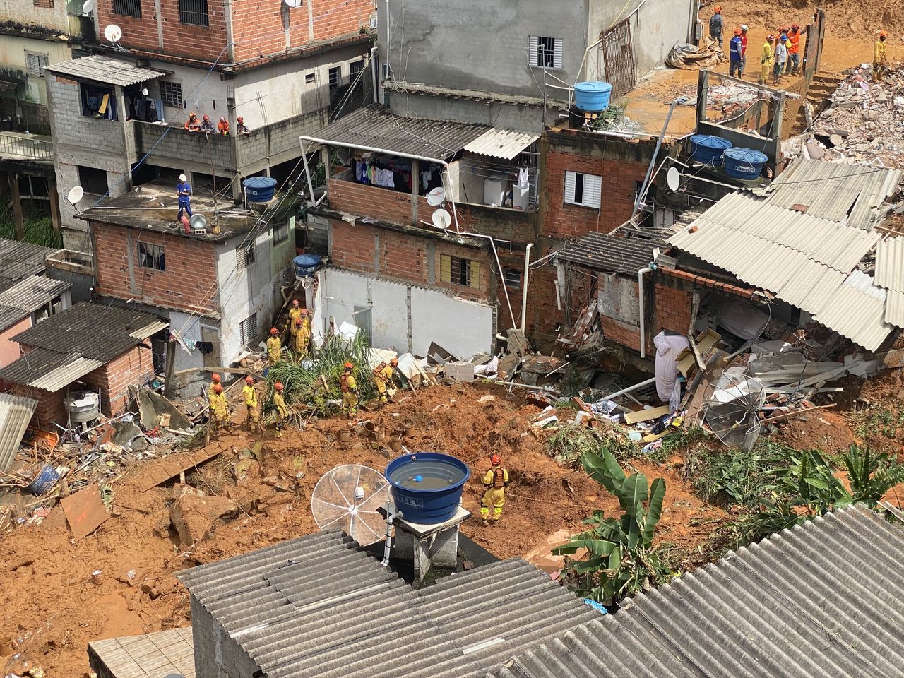 Brezilya'da facia! Sel ve heyelanlarda ölü sayısı 19'a yükseldi 8