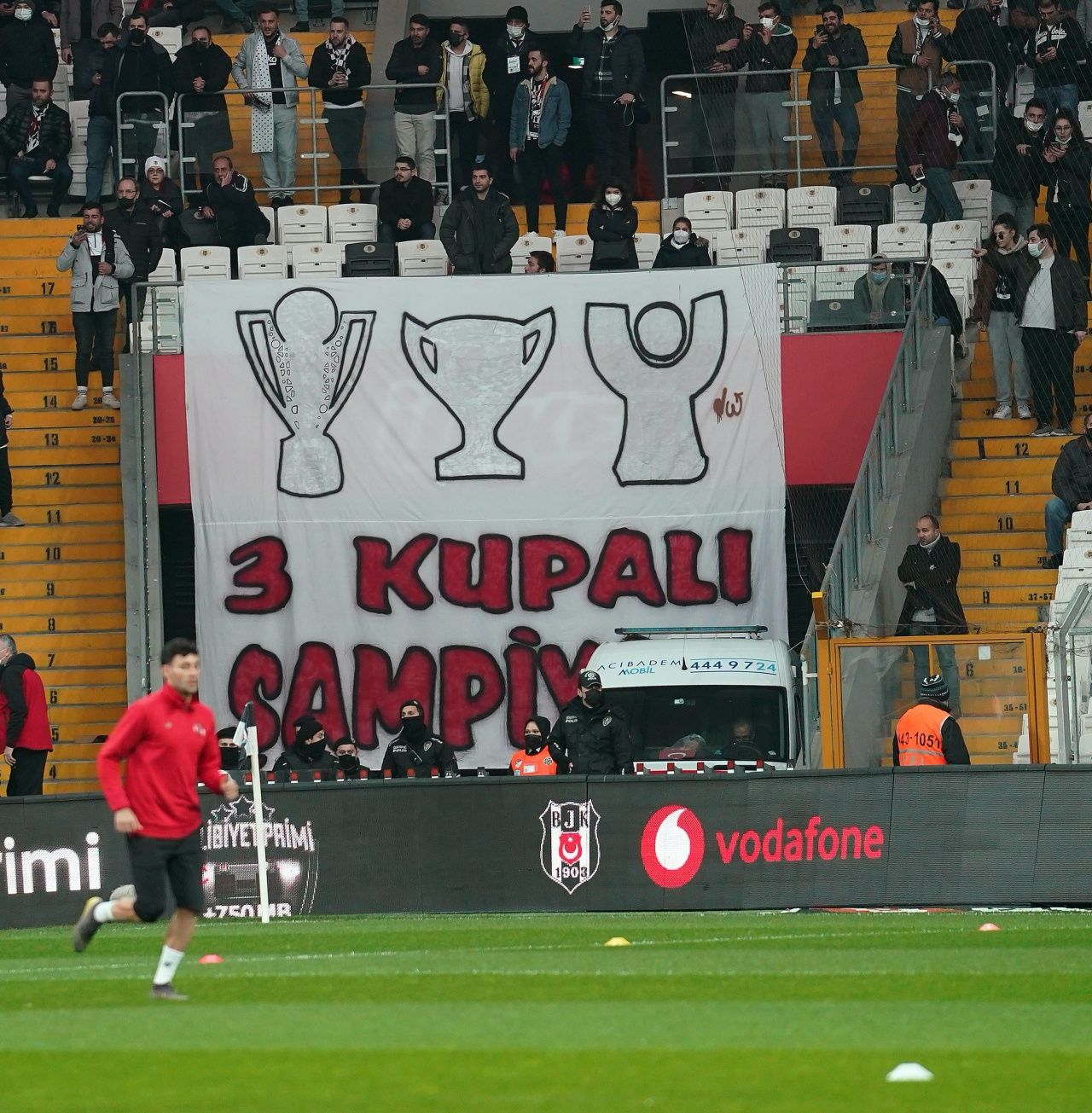 Alen sahaya, üçlü çektir Kartal'a... 5