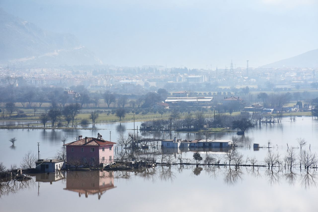 Muğla'da sağanak felaket getirdi, tarım alanları sular altında kaldı 6