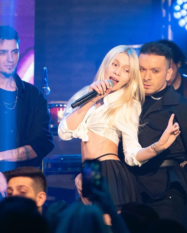 Mini etekle sahneye çıkan Aleyna Tilki'nin dans performansına eleştiri yağdı 6