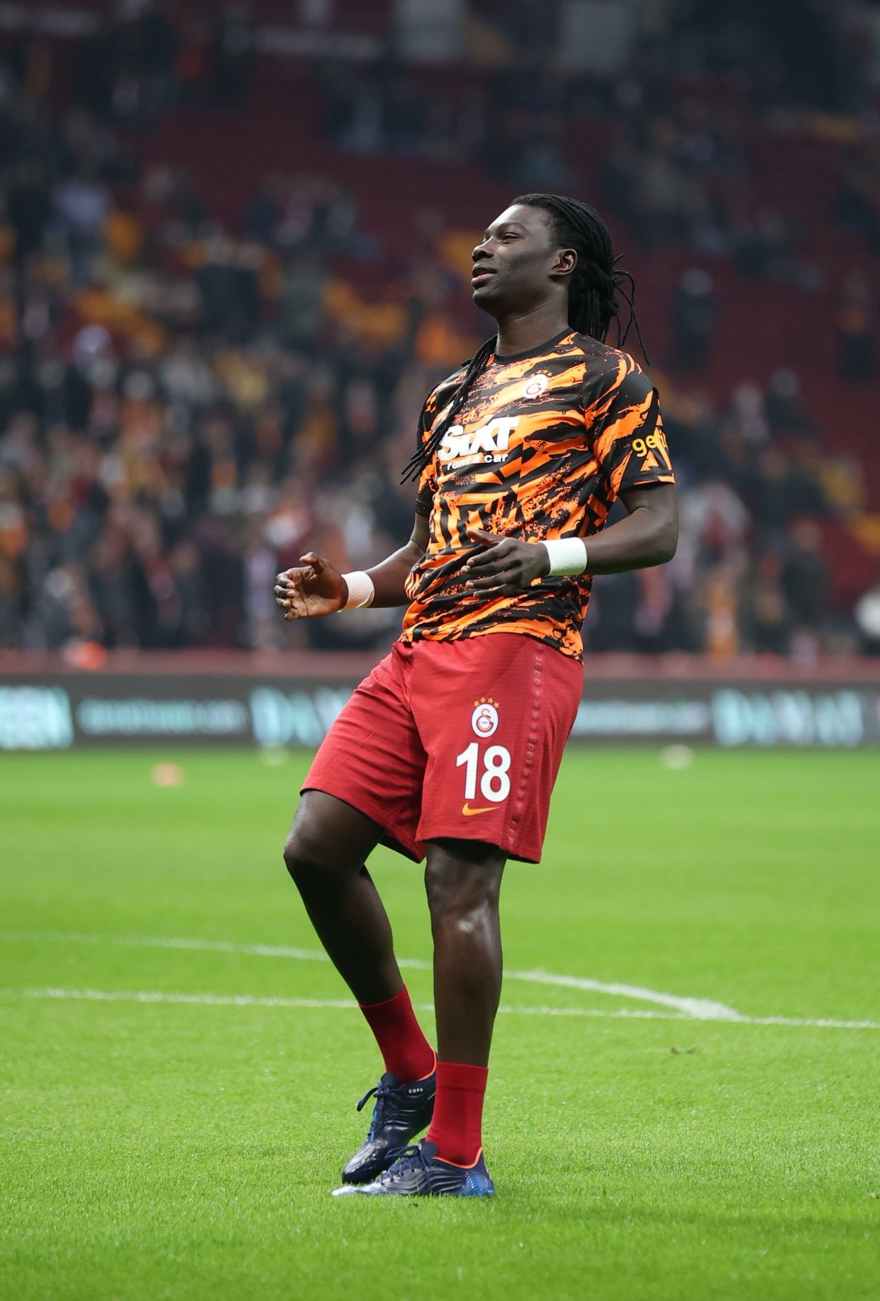 Bafetimbi Gomis,  1.273 gün sonra Galatasaray formasıyla sahaya çıktı 4