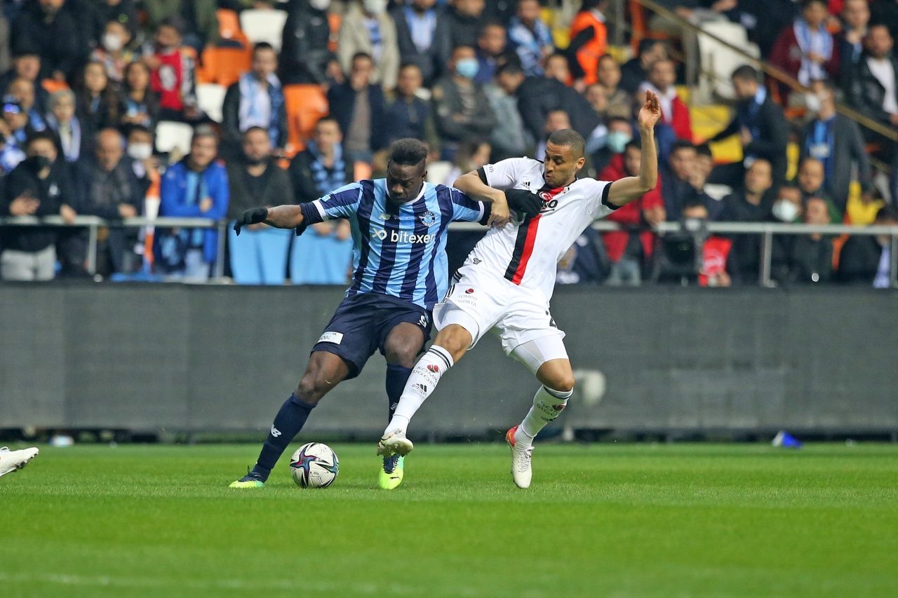 Mario Balotelli'nin iptal edilen golü Adana Demirspor-Beşiktaş maçında ortamı gerdi 3