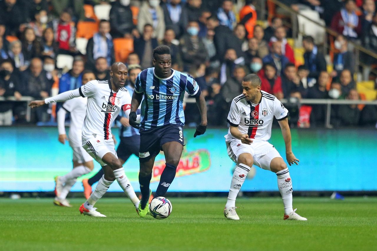 Mario Balotelli'nin iptal edilen golü Adana Demirspor-Beşiktaş maçında ortamı gerdi 1