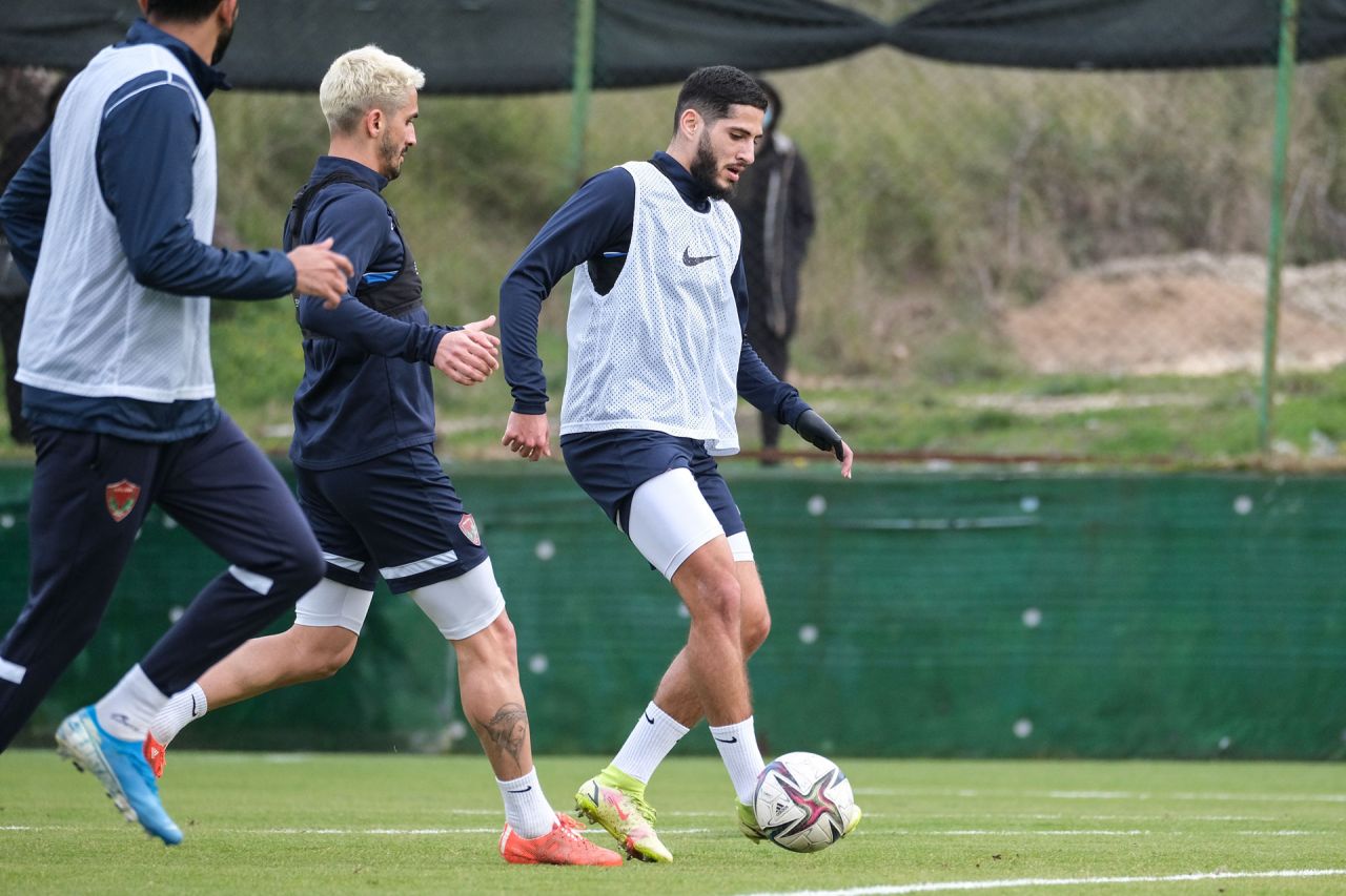 Yassine Benzia transferinin perde arkası... Ömer Erdoğan'dan Cezayirli'ye övgüler 4