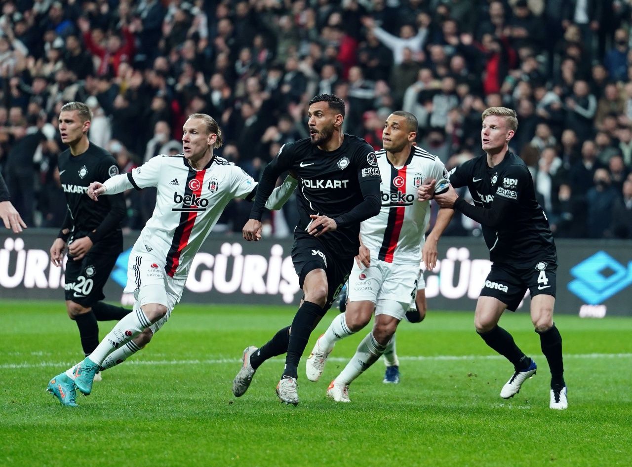 Miralem Pjanic, oğlunu Beşiktaşlı yaptı 9