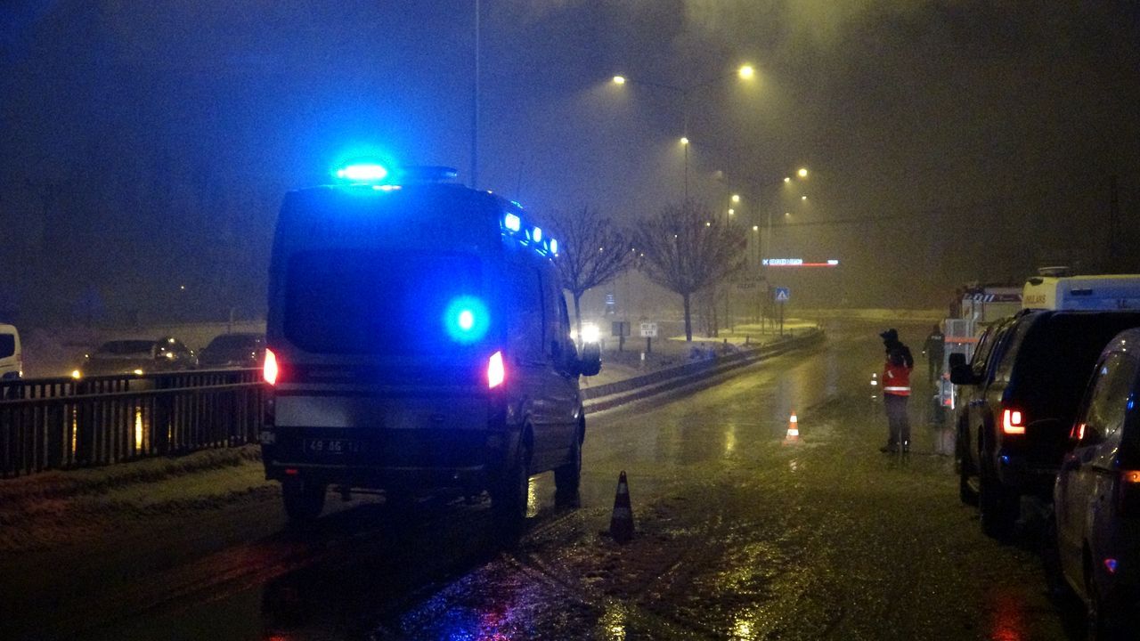 Liseli kız köprüden düştü, arama çalışması başlatıldı 13