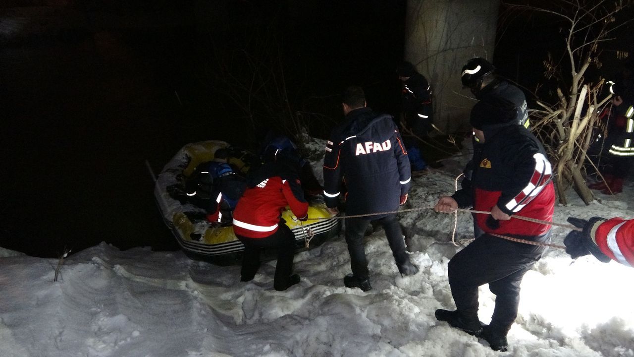 Liseli kız köprüden düştü, arama çalışması başlatıldı 1