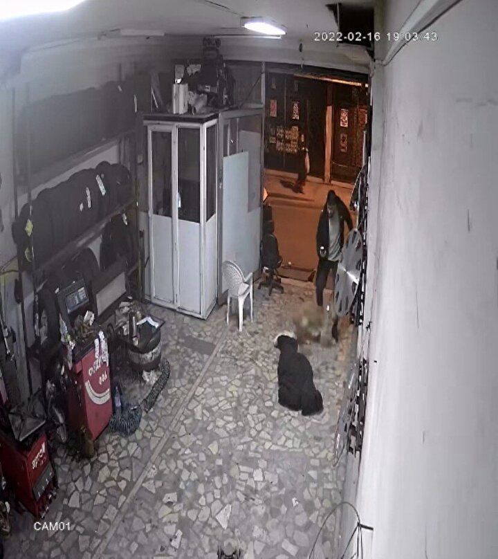 O Ses Türkiye yarışmacısı Talha Burak Karayılan, silahlı saldırıya uğradı! Dehşet anları kamerada... 12
