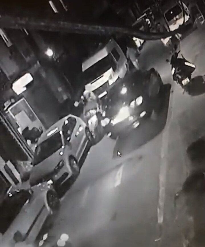 O Ses Türkiye yarışmacısı Talha Burak Karayılan, silahlı saldırıya uğradı! Dehşet anları kamerada... 11
