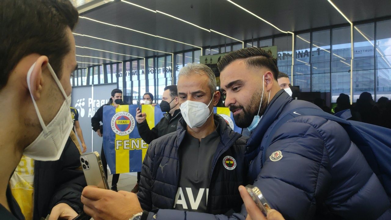 Fenerbahçe kafilesi Prag'da... 2