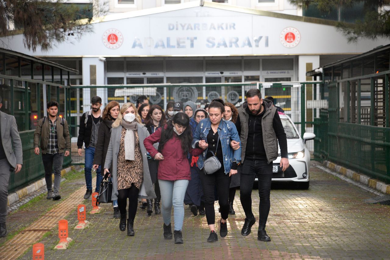 Ses yarışması ile adını duyuran Mutlu Kaya'nın ablasını öldüren astsubay sevgilisine müebbet hapis 5