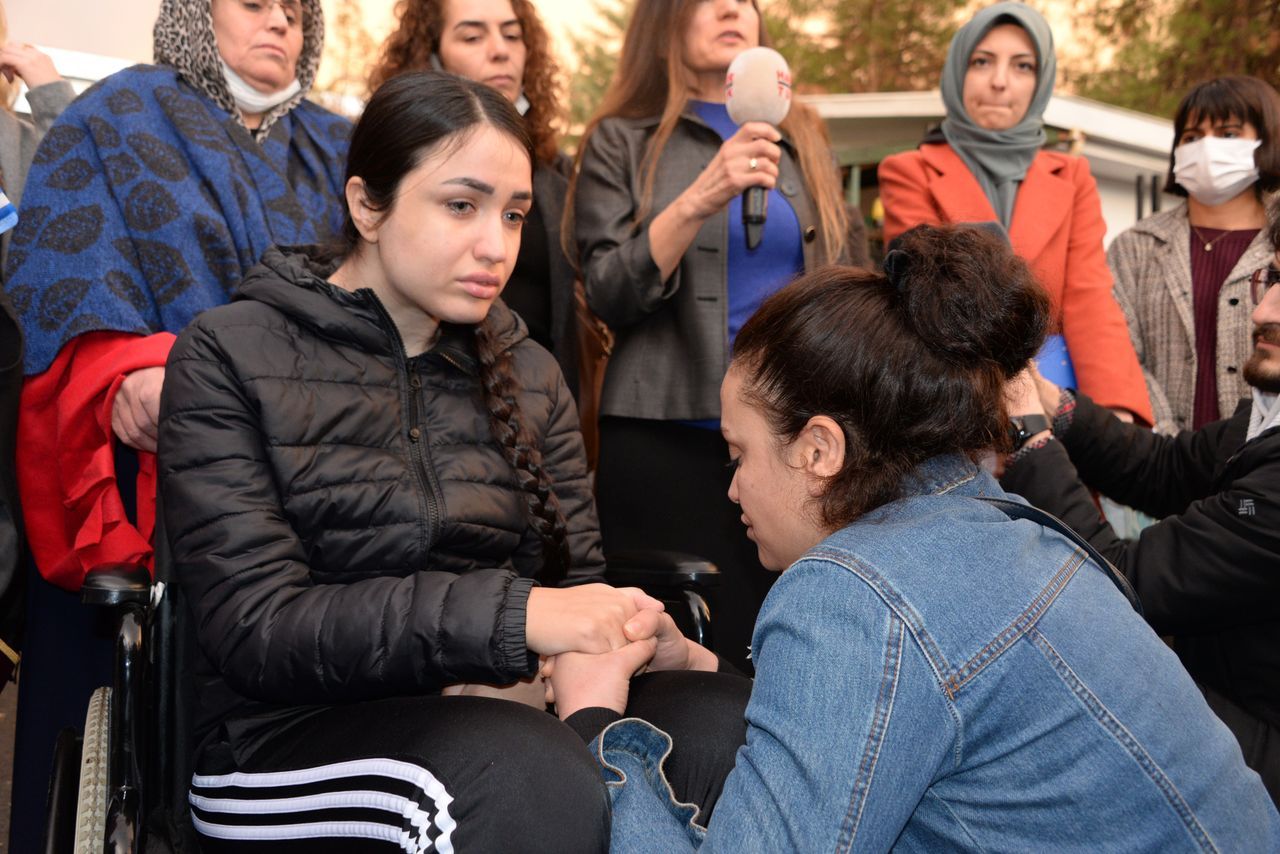 Ses yarışması ile adını duyuran Mutlu Kaya'nın ablasını öldüren astsubay sevgilisine müebbet hapis 4