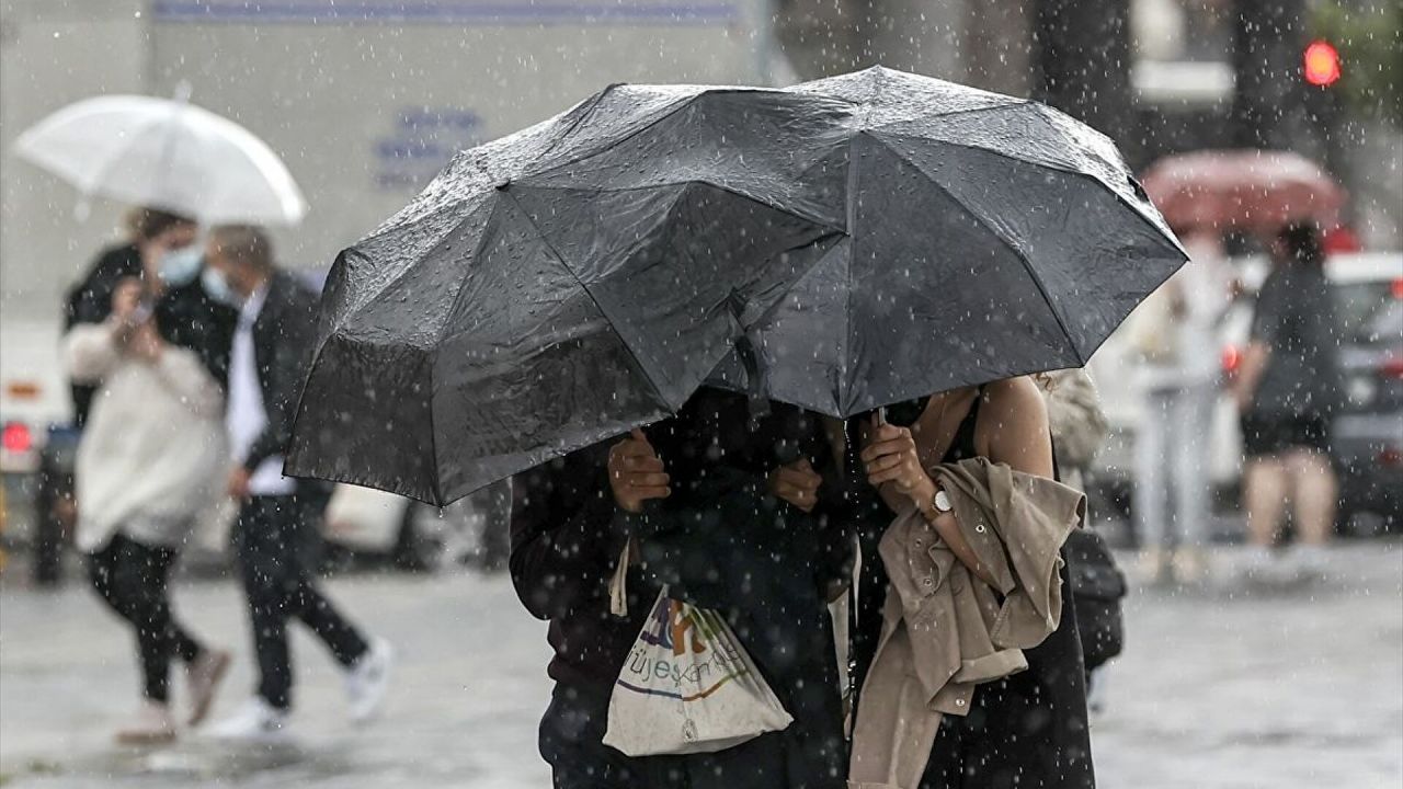 Meteoroloji 'Donacağız' diyerek uyardı: Gök gürültülü sağanak geliyor! 10