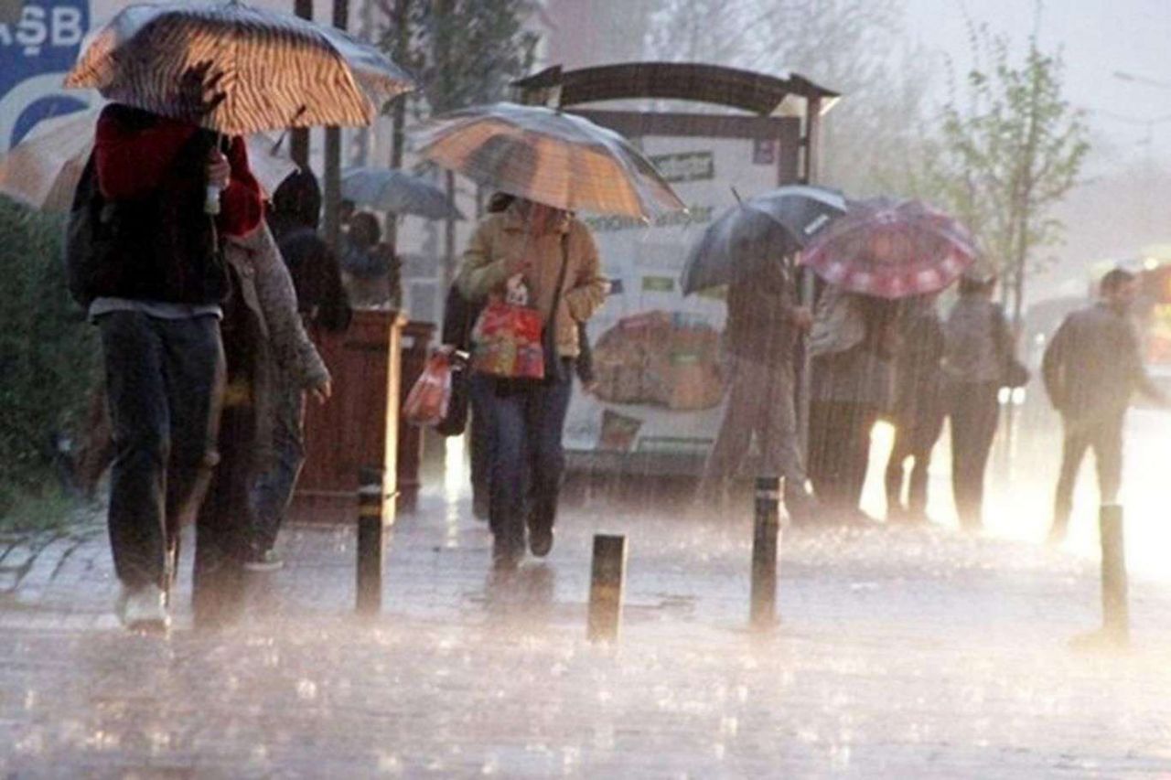 Meteoroloji 'Donacağız' diyerek uyardı: Gök gürültülü sağanak geliyor! 13