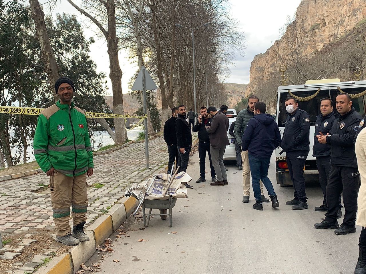 Fırat Nehri'nde çocuk cesedi bulundu! Vücudunda bıçak izleri var 2
