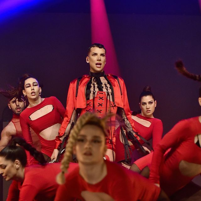 Bostancı Gösteri Merkezi'nde konser veren Kerimcan Durmaz iddialı tarzıyla sahneyi salladı 15