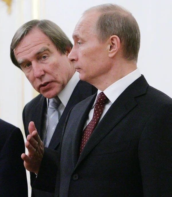 Putin'in gizli servetini elinde tutan isme büyük şok: AB yaptırım listesine alındı! 6