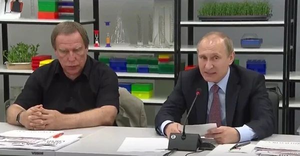 Putin'in gizli servetini elinde tutan isme büyük şok: AB yaptırım listesine alındı! 2