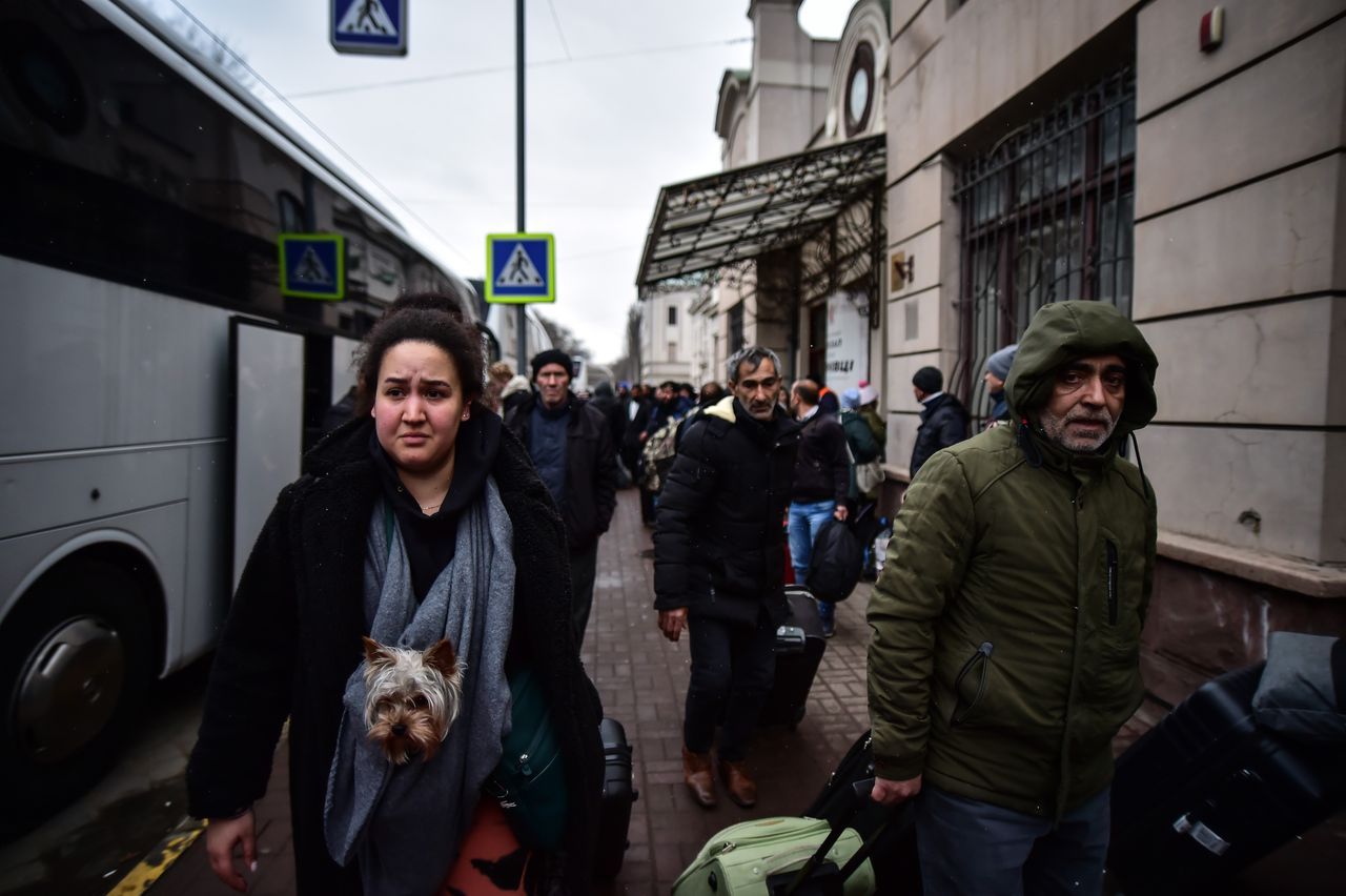 Türk vatandaşlarını taşıyan tahliye treni Çernihiv’e ulaştı! 10