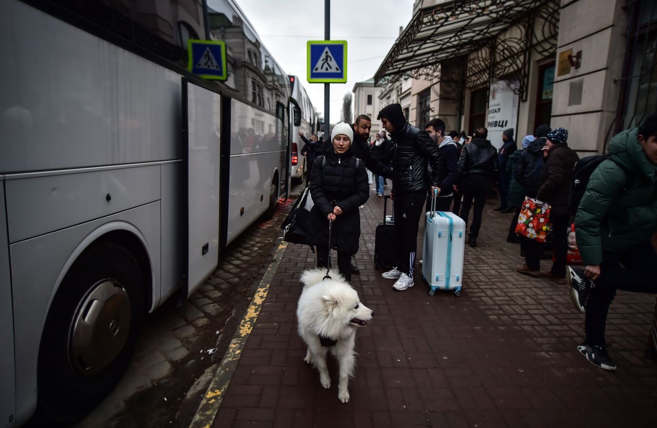 Türk vatandaşlarını taşıyan tahliye treni Çernihiv’e ulaştı! 11