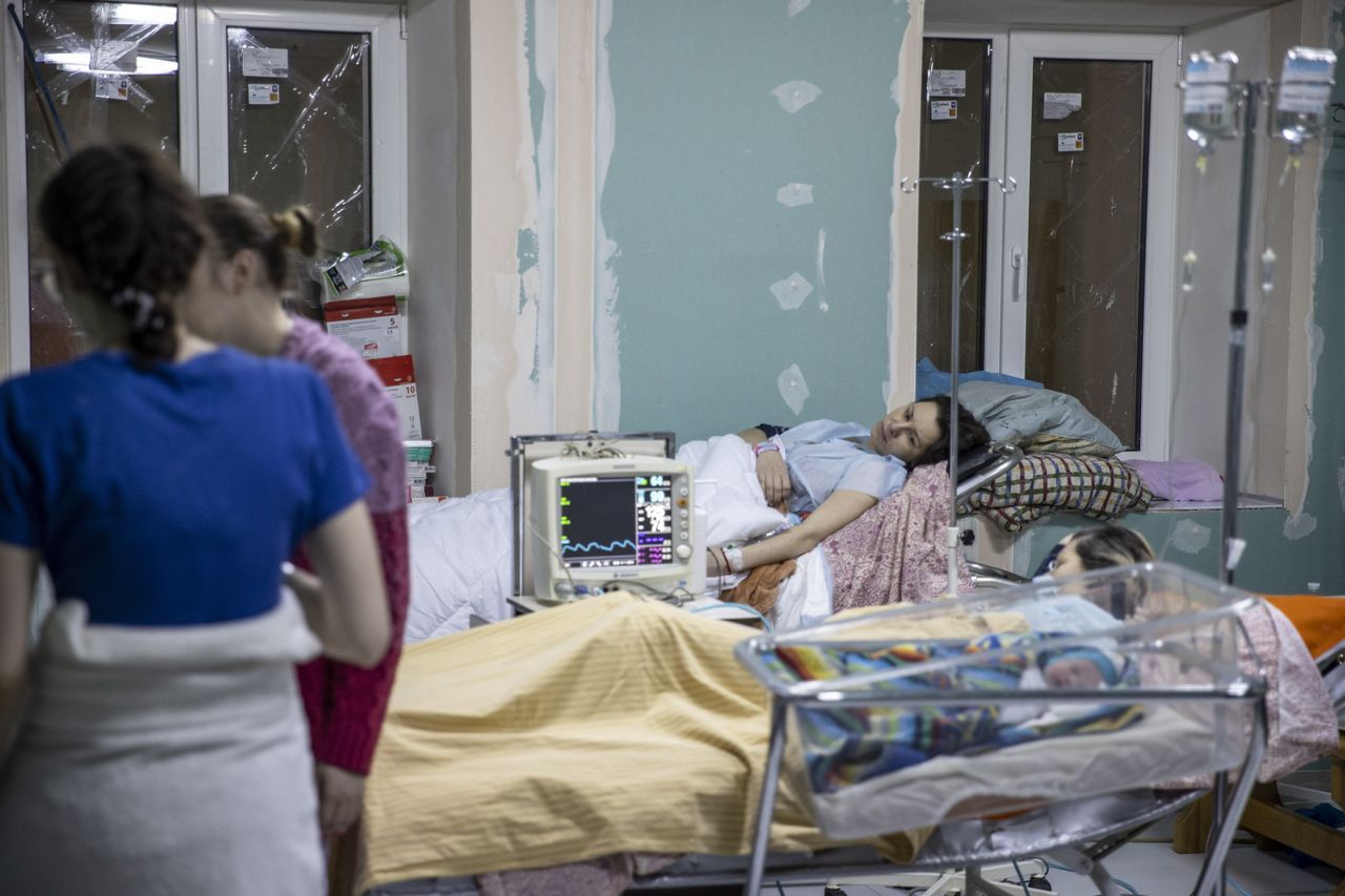 Rusya'nın saldırdığı Ukrayna'da bebekler sığınaklarda doğuyor 10