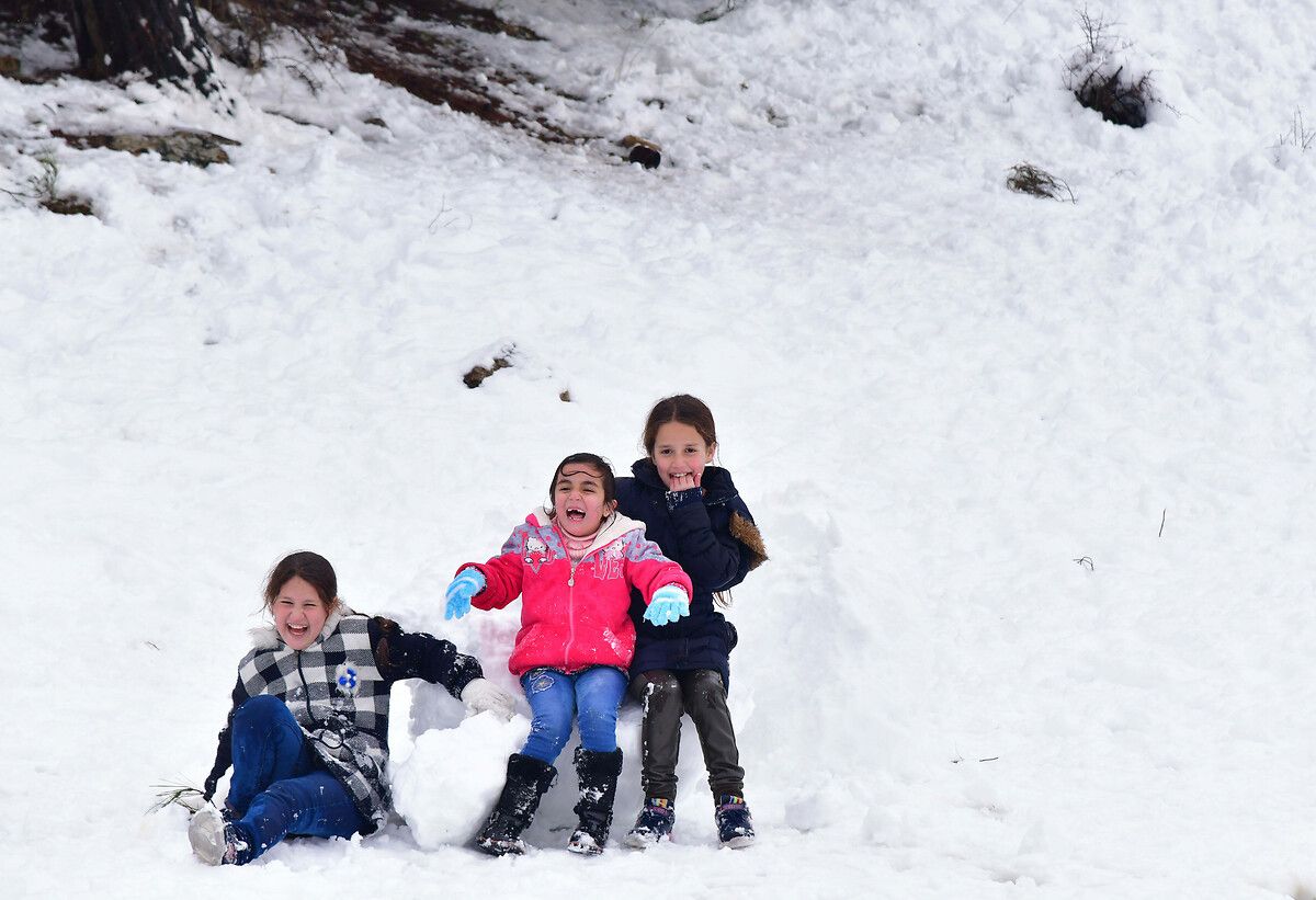 Baharı beklerken kar geldi: 9 ilde okullar tatil edildi! 6