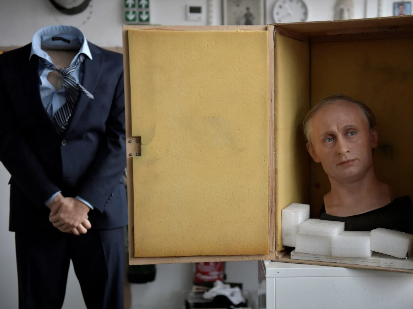 Vladimir Putin'in balmumu heykeli Paris müzesinden kaldırıldı 1