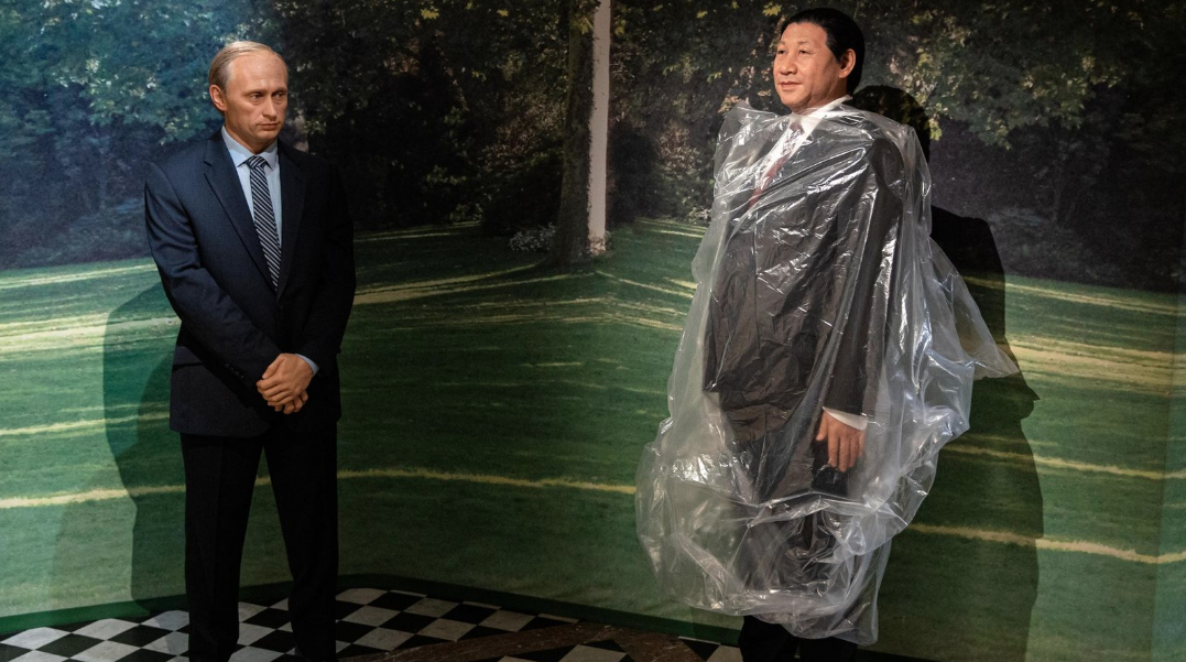 Vladimir Putin'in balmumu heykeli Paris müzesinden kaldırıldı 6