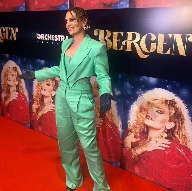 Farah Zeynep Abdullah, Bergen filminin galasında giydiği kıyafetine gelen eleştirilere yanıt verdi 18