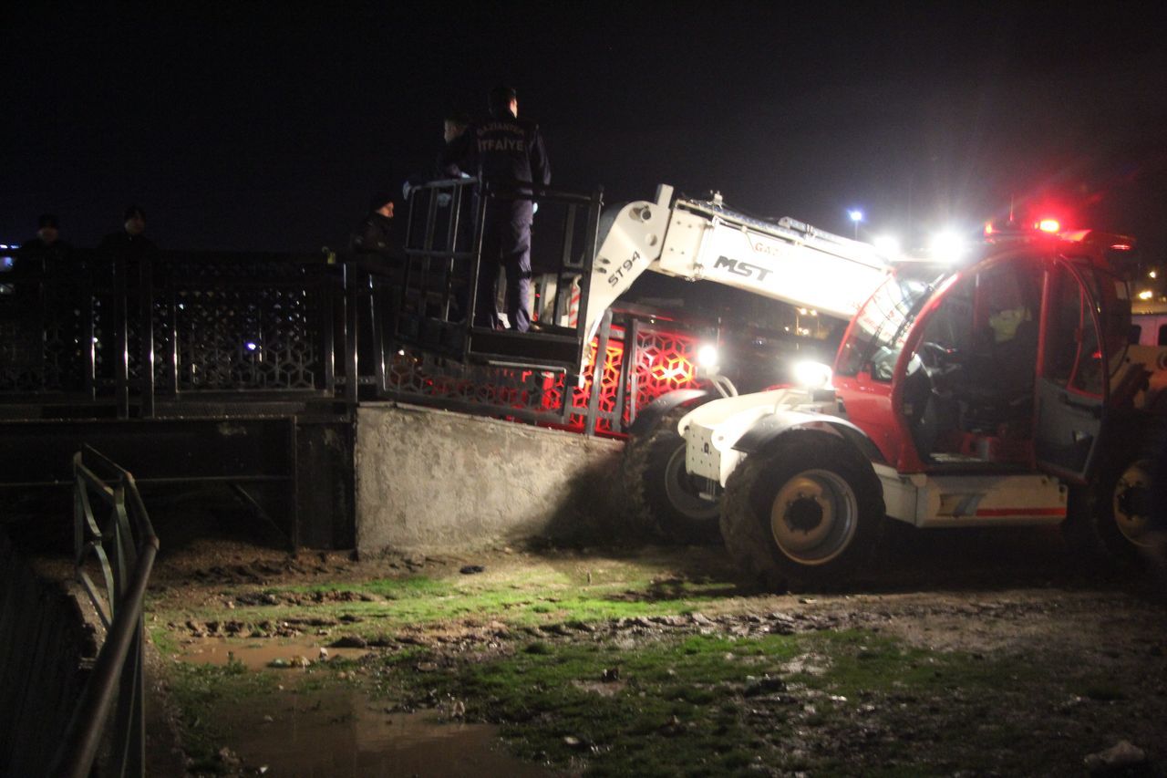 Gaziantep'te üst geçide asılı erkek cesedi bulundu 5