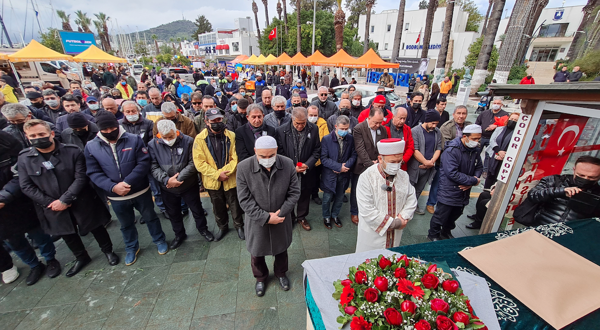 Cenaze törenine kimse katılmadı! Akrep Nalan'ı sanatçı dostları son yolculuğunda yalnız bıraktı 1