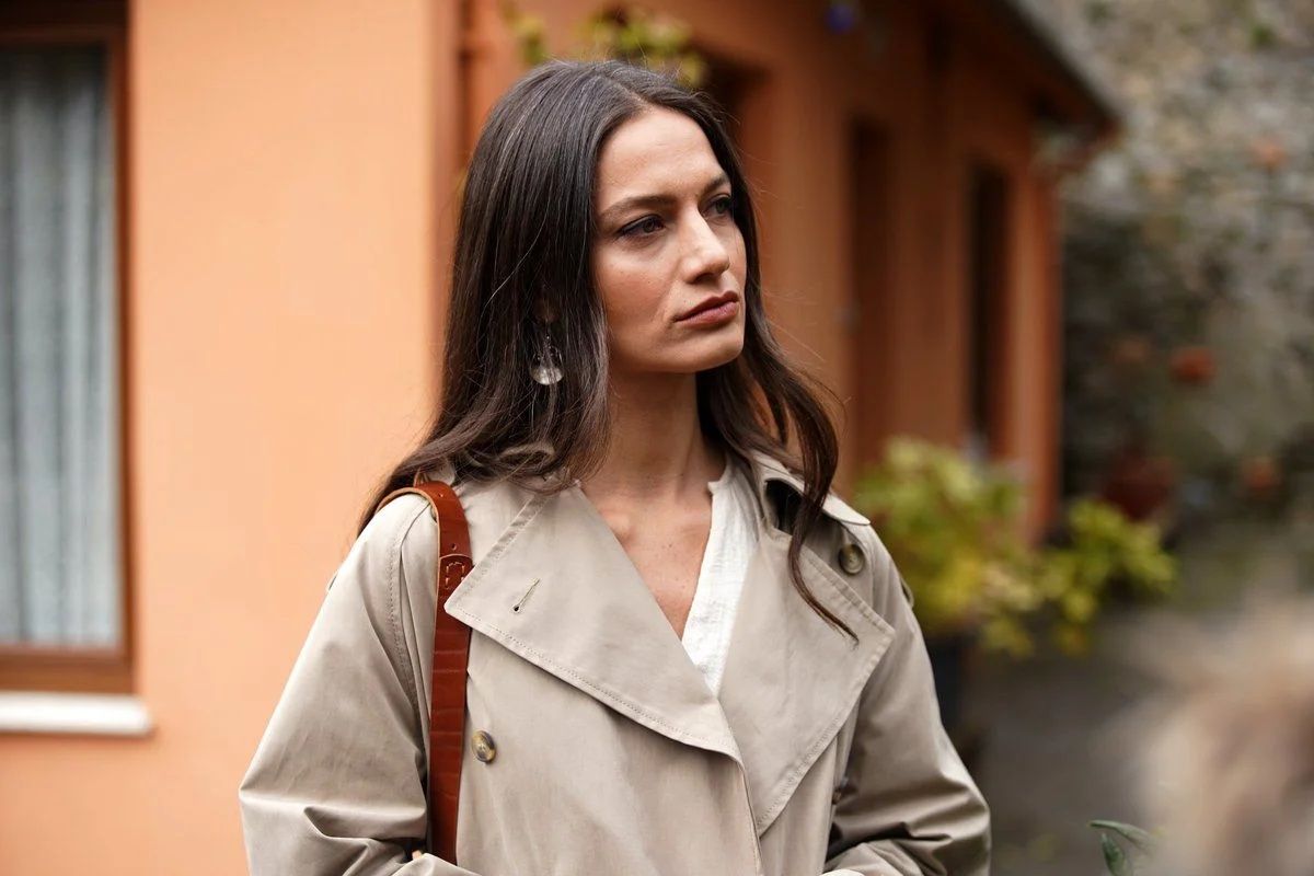 Gülcan Arslan Sütyensiz Pozlarıyla Büyüledi! Barbaroslar Akdeniz'in Kılıcı Despina Nefes Kesti! 3
