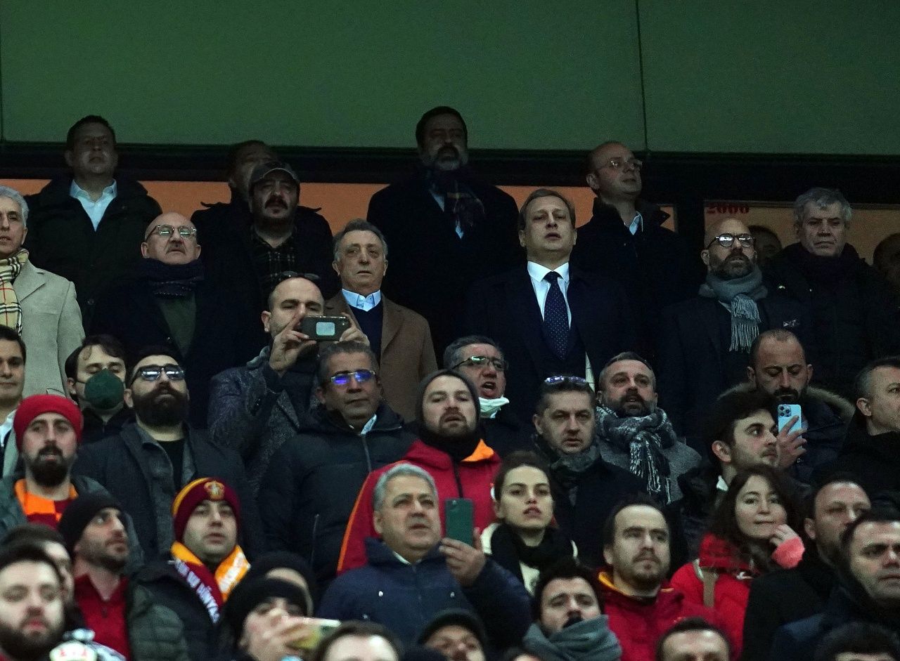 Omar Elabdellaoui Beşiktaş derbisinde çizgiden diziyle golü çıkardı, maçın gidişatını değiştirdi 11