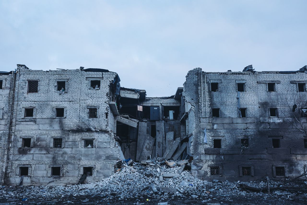 Harkiv bombardıman altında! 600 ev, 50 okul vuruldu 4