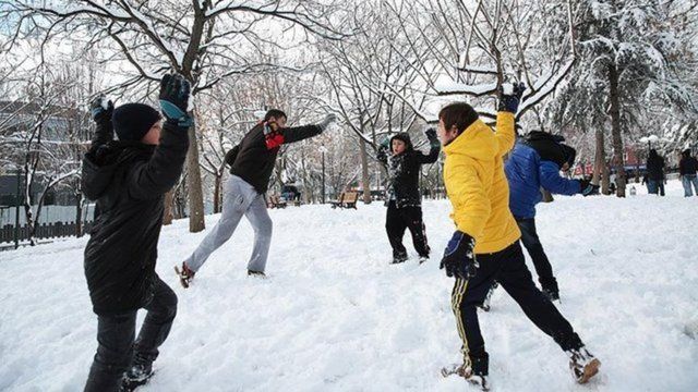 Valilikler peş peşe duyurdu: Pek çok ilde okullar tatil edildi! 4