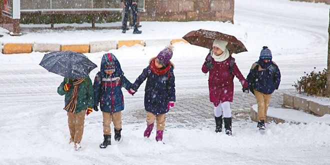 Valilikler peş peşe duyurdu: Pek çok ilde okullar tatil edildi! 1