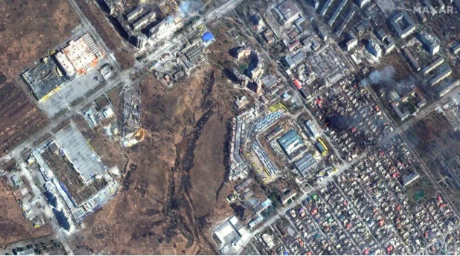 Rusya'nın Kiev'e saldırıları sürüyor: Yıkım uydudan görüntülendi, bir apartman ağır hasar gördü 4