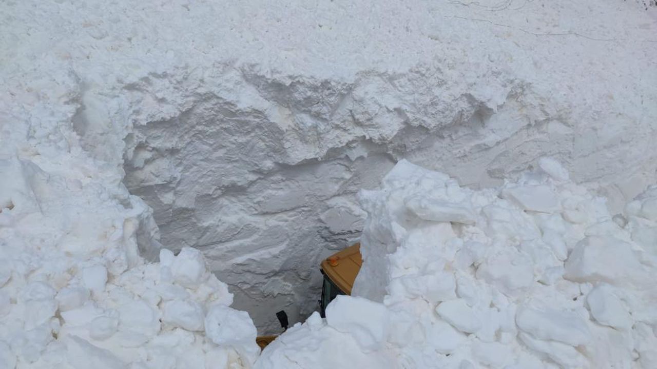 Van'da 4 ayrı yere çığ düştü! 3