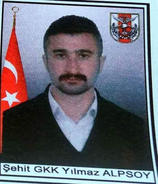 Cumhurbaşkanı Erdoğan, 9 şehit yakınına Devlet Övünç Madalyası verdi! İşte o kahramanlar... 11