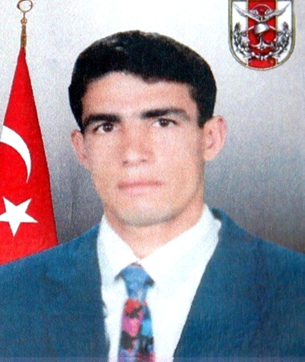 Cumhurbaşkanı Erdoğan, 9 şehit yakınına Devlet Övünç Madalyası verdi! İşte o kahramanlar... 14