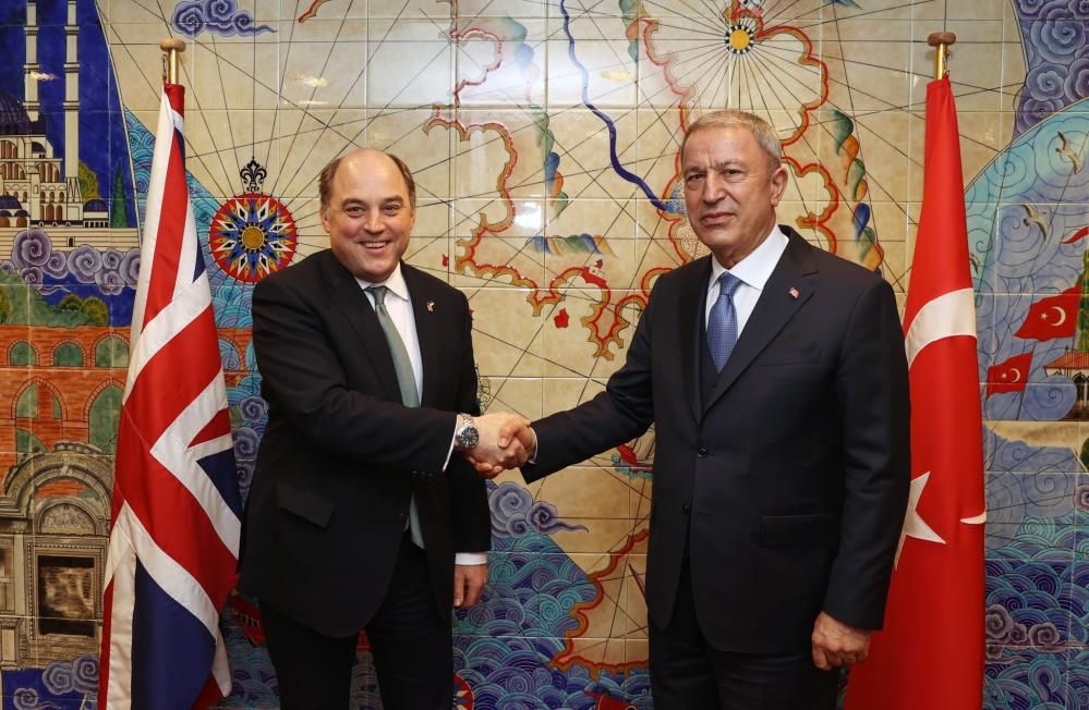 Milli Savunma Bakanı Hulusi Akar'dan NATO'da diplomasi trafiği! 2