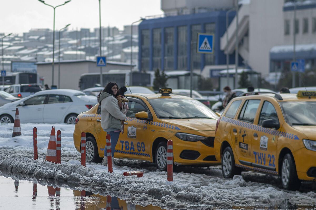 Tam bitti derken İstanbul'a kar yeniden geliyor: Bu gece başlayacak! 3