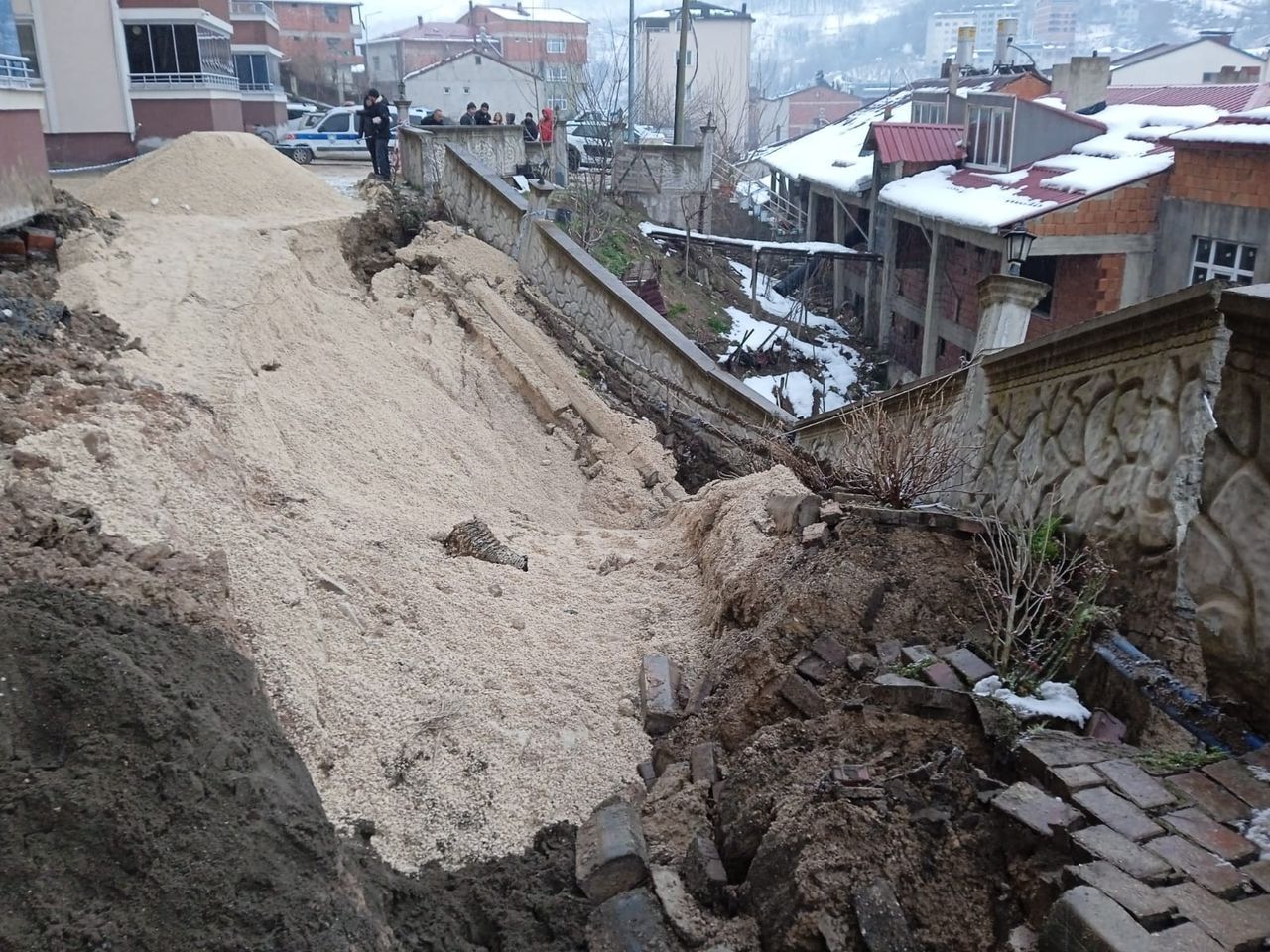 Ordu’da heyelan! Boşaltılan daire sayısı 51’e çıktı 4