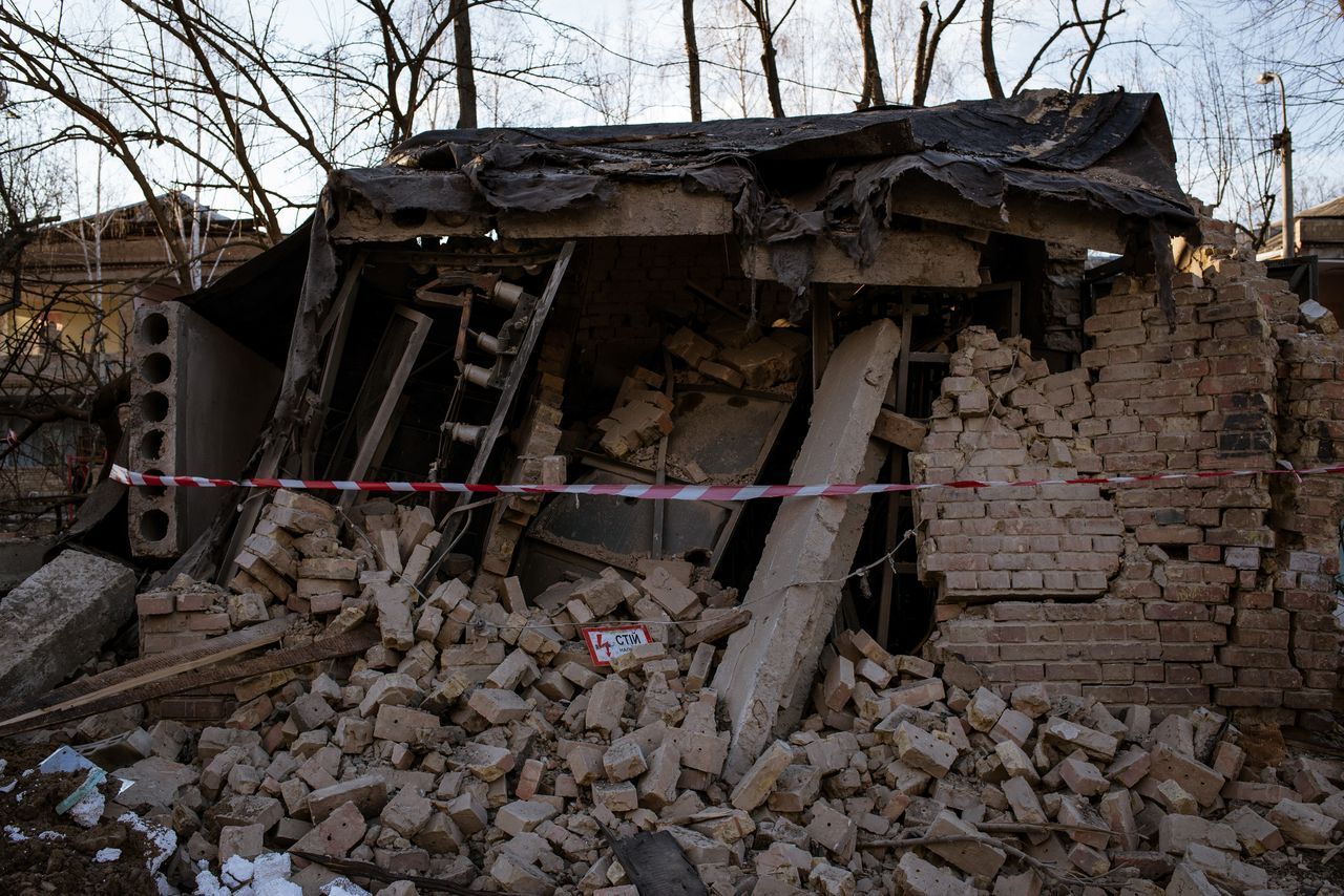 Rusya, Kiev'de sivilleri hedef aldı! Ölü ve yaralılar var 2