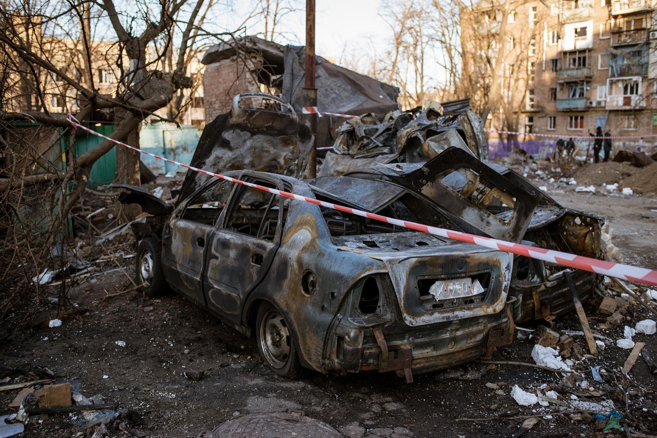 Rusya, Kiev'de sivilleri hedef aldı! Ölü ve yaralılar var 4