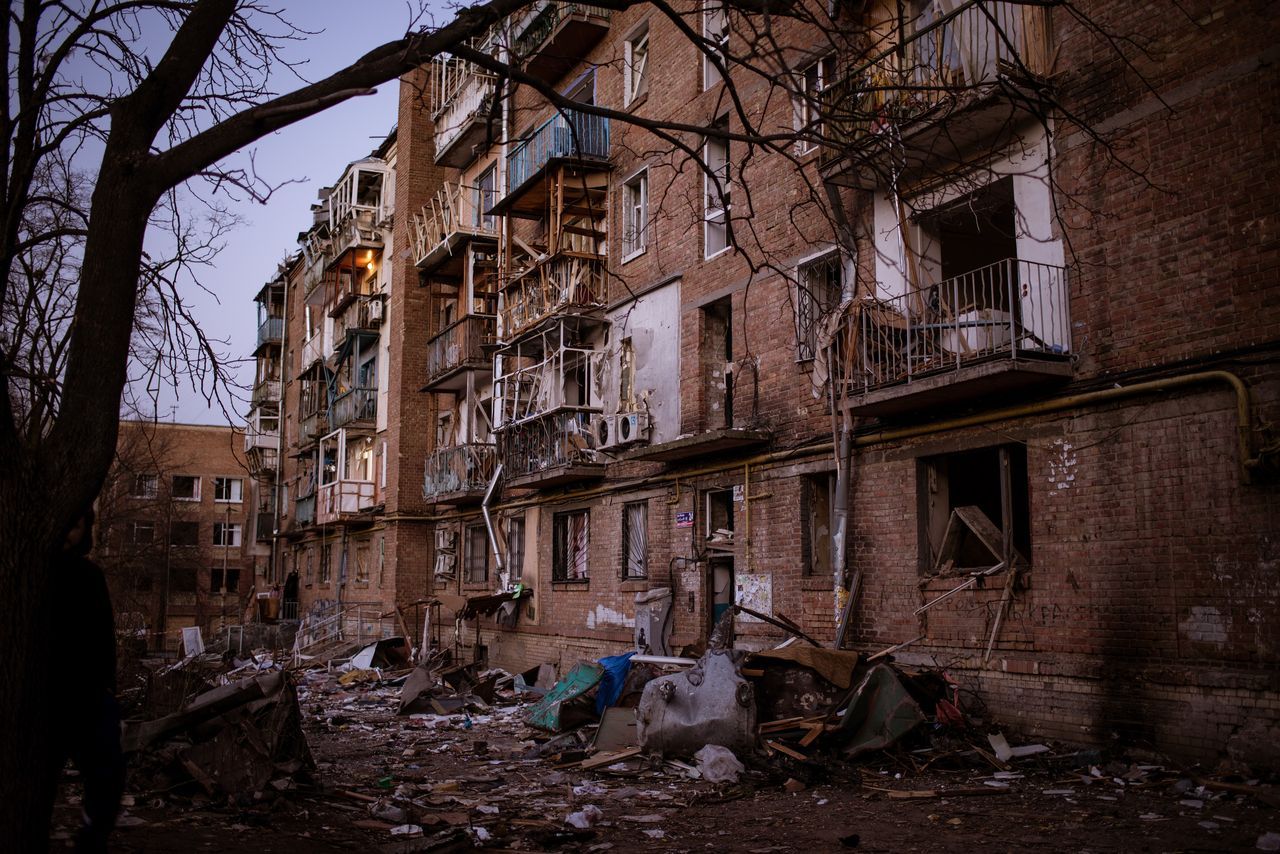 Rusya, Kiev'de sivilleri hedef aldı! Ölü ve yaralılar var 39