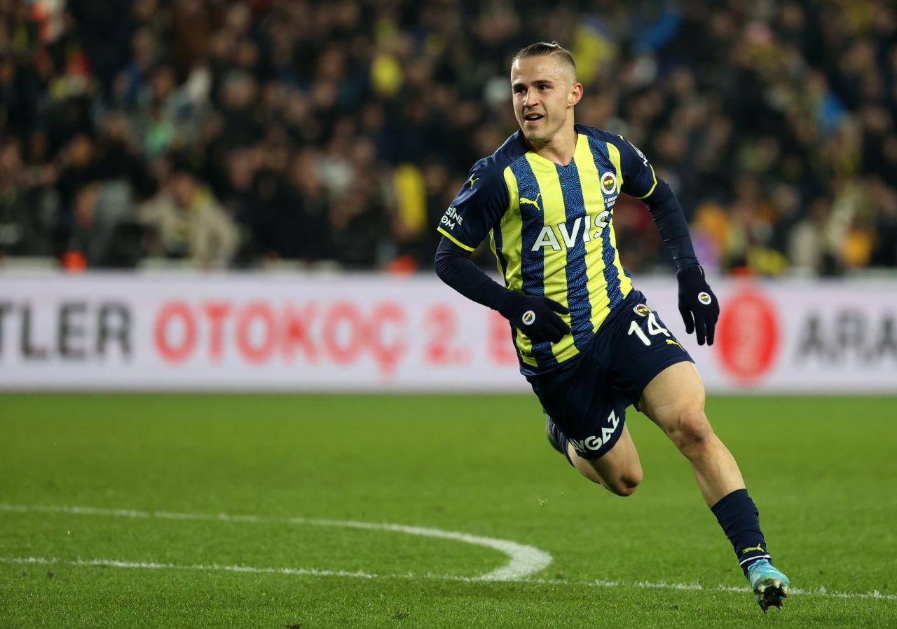 SON DAKİKA... Dimitris Pelkas'tan Benzama'lı performans değerlendirmesi 5