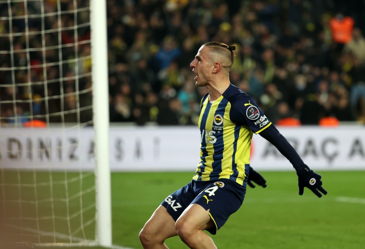 SON DAKİKA... Dimitris Pelkas'tan Benzama'lı performans değerlendirmesi 1