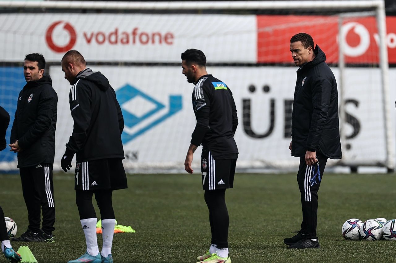 Valerien Ismael, Nevzat Demir Tesisleri'nde komanda eğitimi başlattı 5